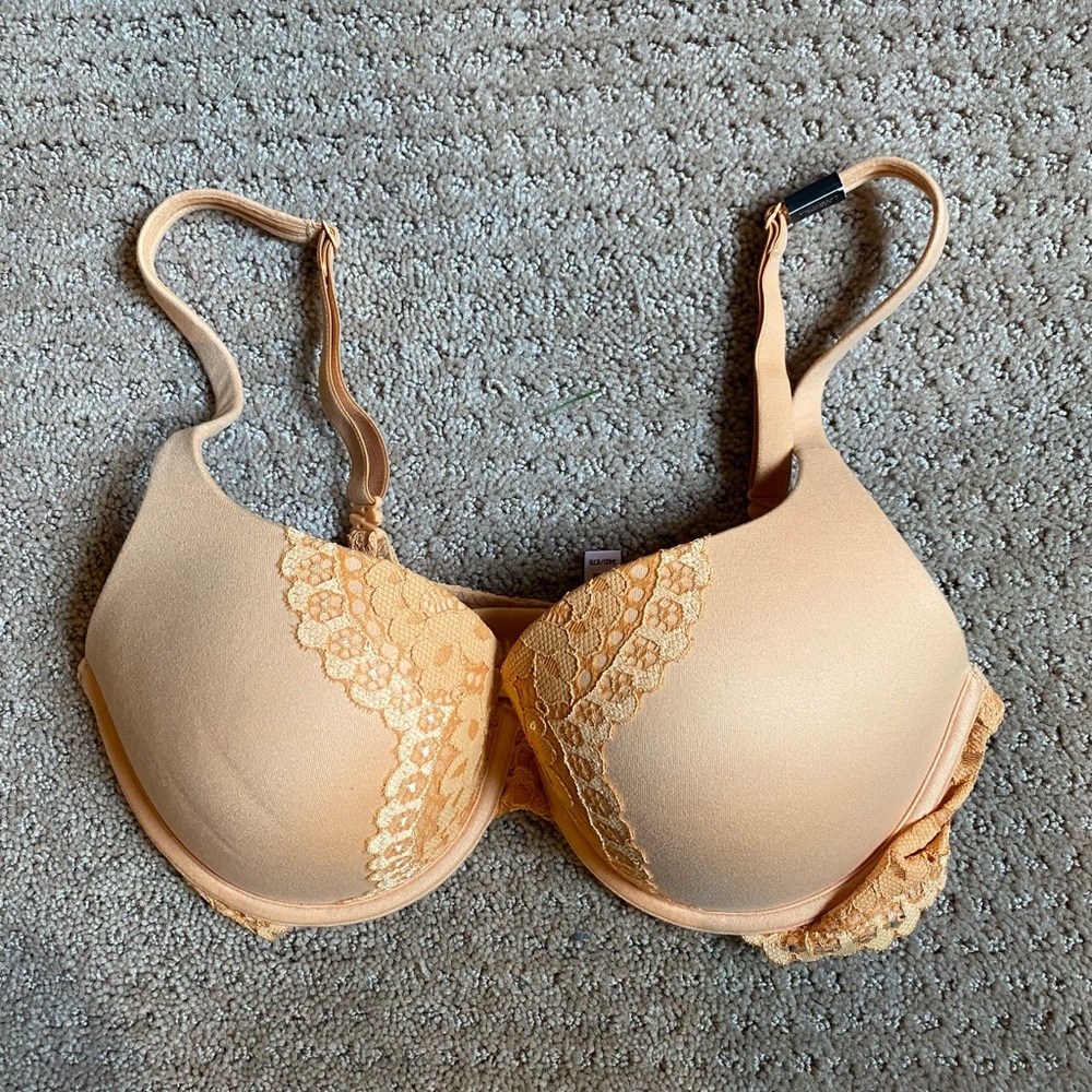 Victoria’s Secret Bra 34D
